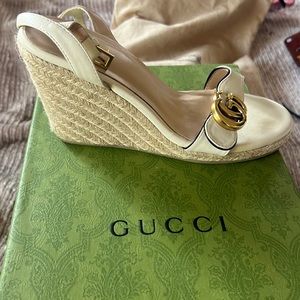 Size 7 women’s off white Gucci wedges